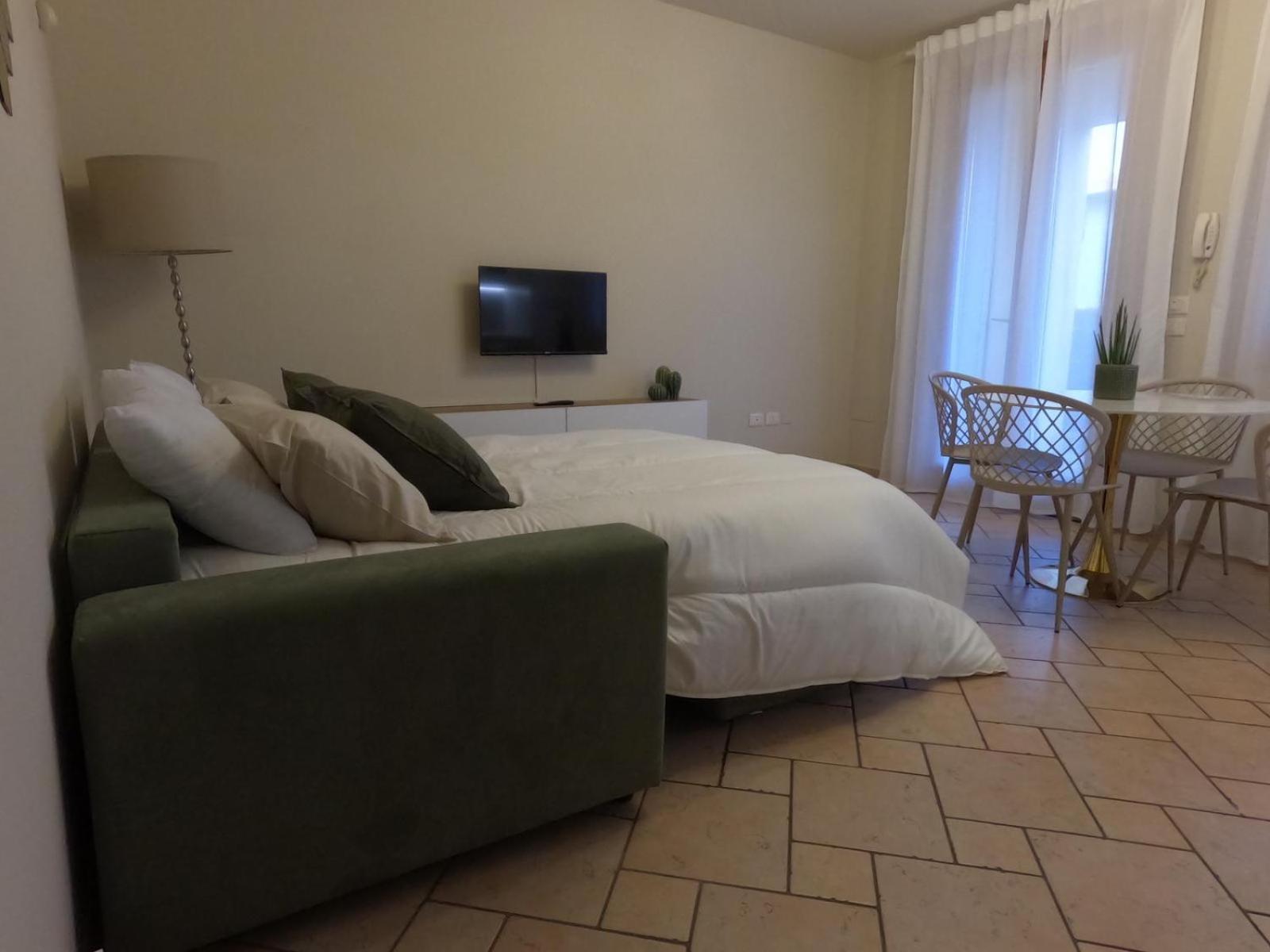 Hoya Apartment Sirmione Exterior photo